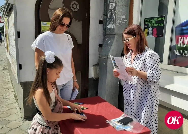 В День района внимание кропоткинцев и гостей города привлекла выставка «Моя Кубань», расположившаяся на площадке перед музеем г.Кропоткина