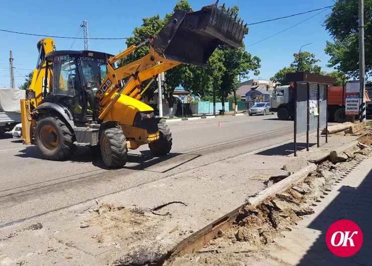 Сегодня в Кропоткине начался ремонт автобусных остановок