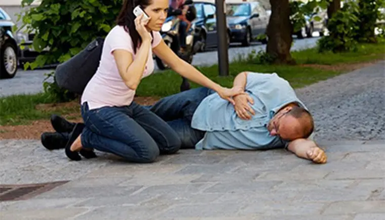 http://www.ognikuban.tw1.ru/wp-content/uploads/2016/08/Pervaia-pomoshch-pri-insulte