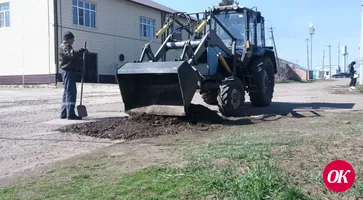 В поселке Мирском подсыпали дорожные ямы на улице Садовой