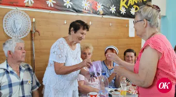 Праздник семьи, любви и верности весело отметили члены районного общества инвалидов