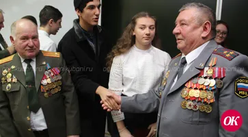 Ветераны боевых действий рассказали студентам о чеченской войне