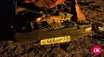 В Кропоткине в дорожной аварии перевернулся автомобиль