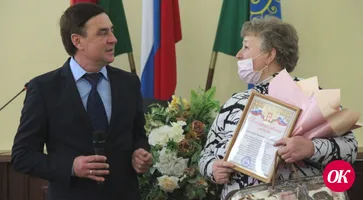 С Днем учителя педагогов поздравили первые руководители района