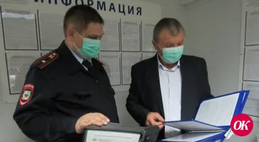 Председатель Общественного совета при ОМВД России по Кавказскому району посетил отдел по вопросам миграции