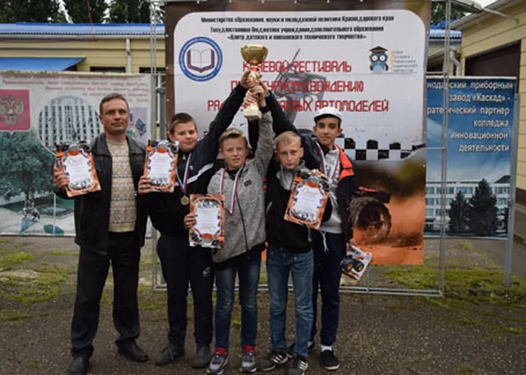 http://www.ognikuban.tw1.ru/wp-content/uploads/2017/06/DSC_1227anisovich