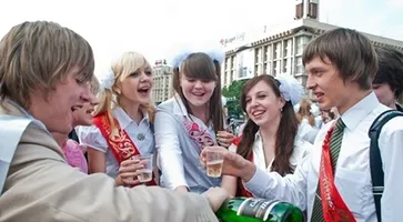 http://www.ognikuban.tw1.ru/wp-content/uploads/2014/07/vipuskniki_16
